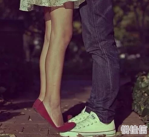 秋芬与小丹踮起脚尖的守护(藏在舞裙的思念)(我要我们在一起)心怀梦想勇敢追逐未来